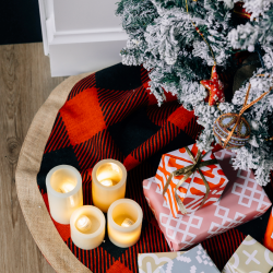Buffalo Check Tree Skirt